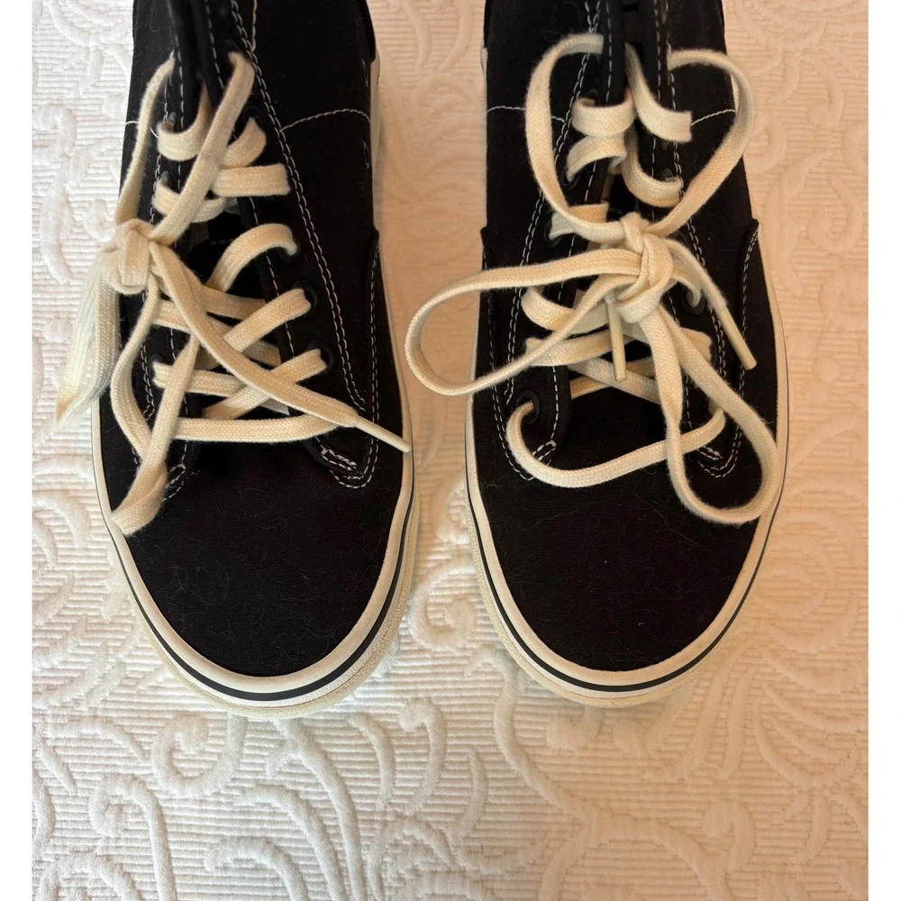 VANS Sentry WC‎ Black Canvas Chunky High Top Sneakers. Men 6, Women 7.5.